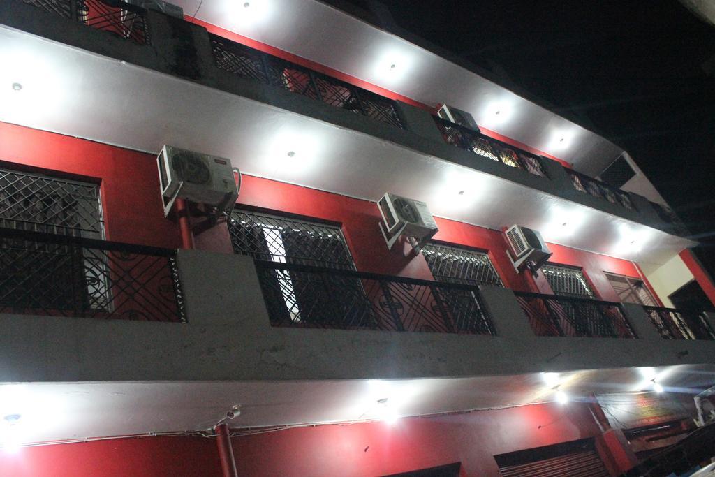 Hotel Kanishka Bénarès Extérieur photo